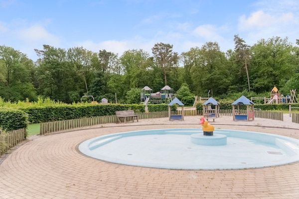 PoolOfHouse - chalet in het bos met zwembad in Vledder (1)