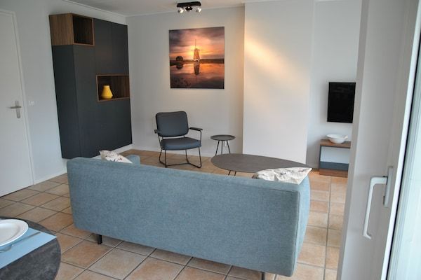 Woonkamer - Eilandvakantie met bubbelbad in De Koog (3)