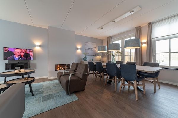 Woonkamer - Vakantiehuis in Colijnsplaat bij Oosterschelde in Colijnsplaat (4)
