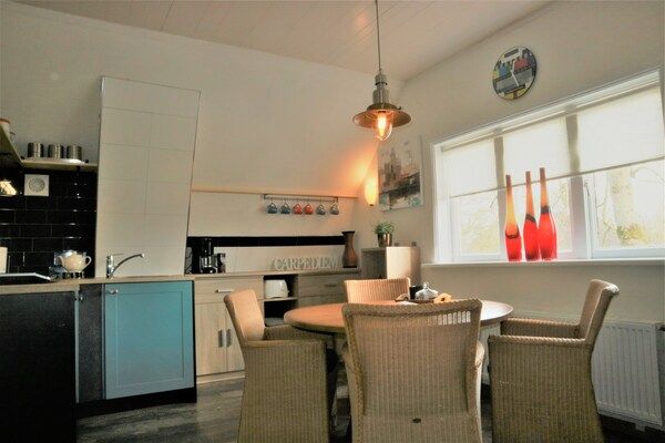 Woonkamer - Appartement in Giethoorn bij Grachten in Giethoorn (4)