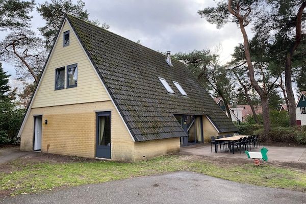 Buitenkant - Vakantiehuis bij Nationaal Park Biesbosch in Oosterhout (1)