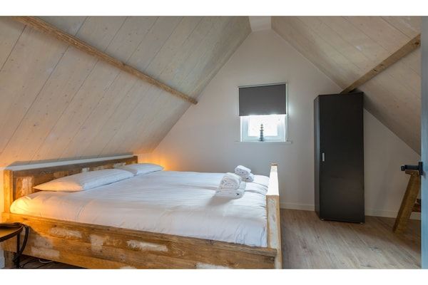 Slaapkamer - Vakantiehuis Westkapelle bij Strand in Westkapelle (3)