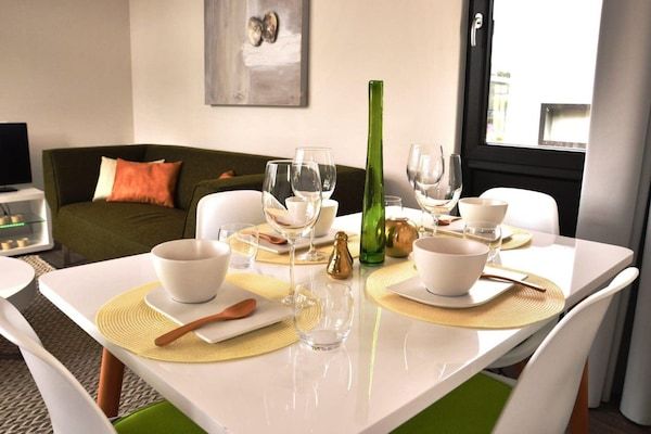 Eetkamer - Moderne vakantiewoning in Nieuwvliet in Nieuwvliet (3)