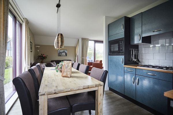 Keuken - Vakantiehuis in Zeeland met Sauna in Heinkenszand (3)