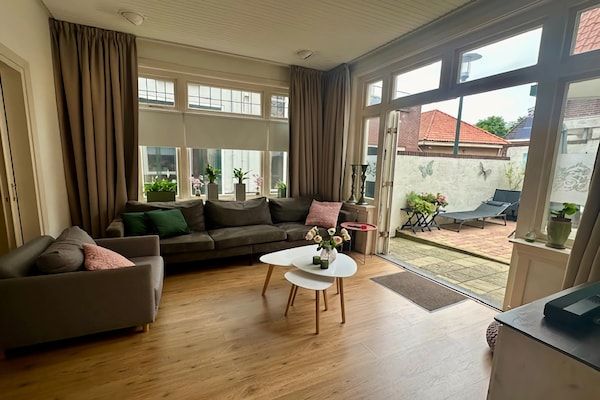 Woonkamer - Villa De Mattelier in Groenlo voor 7 in Groenlo (3)