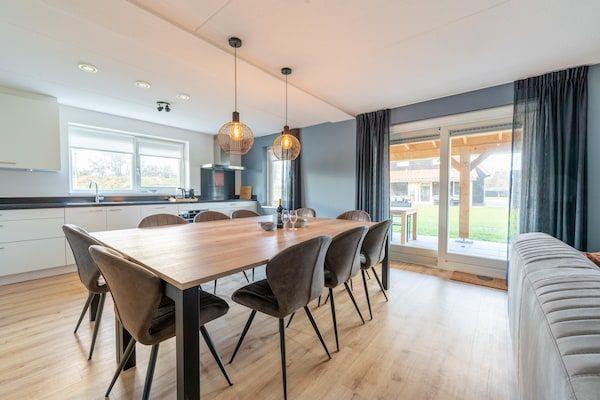 Eetkamer - vakantiehuis in Scherpenisse met sauna in Scherpenisse (3)