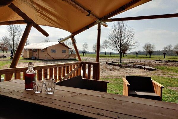 Uitzicht - Forest-Edge Glamping Tent in Bant (5)