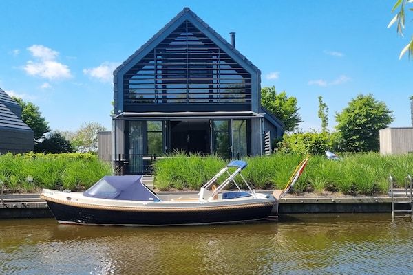 Buitenkant - Villa in Balk met eigen aanlegsteiger in Balk (1)