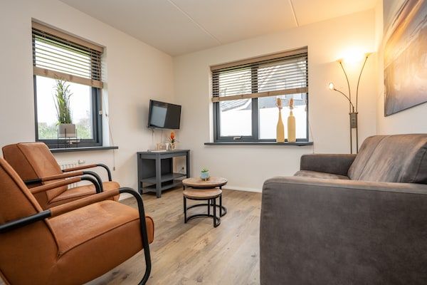 Woonkamer - Vakantiehuis op Texel met prachtig uitzicht in De Cocksdorp (5)