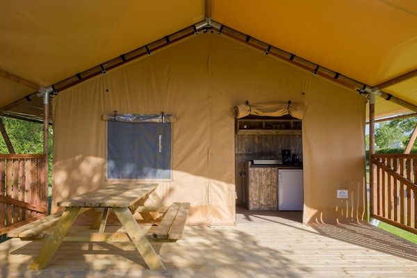 Terras - Gezellige Glamping in Mierlo in Mierlo (4)