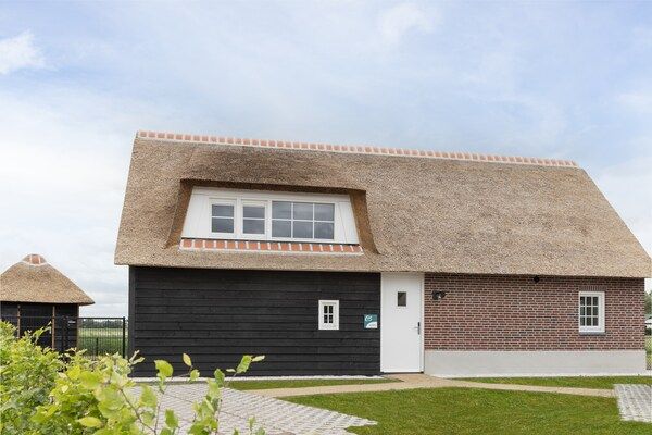 Buitenkant - Villa in Someren met sauna bij golfbaan in Someren (1)