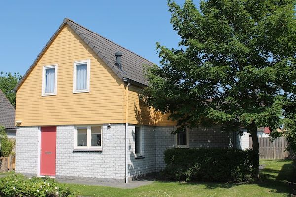 Buitenkant - Thuissauna nabij stranden van Wemeldinge in Wemeldinge (1)