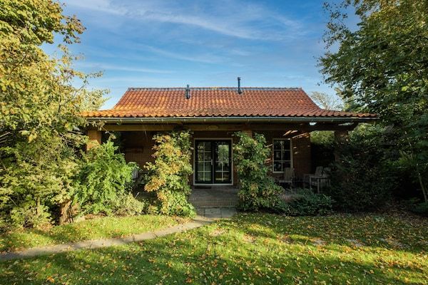 Buitenkant - Vakantiehuis in Wijnaldum bij Harlingen Haven in Wijnaldum (1)
