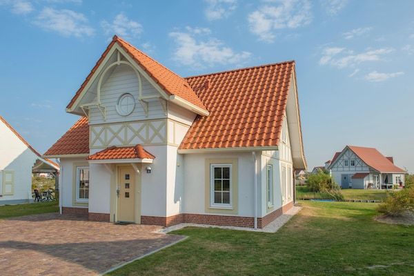 Buitenkant - Villa in Cadzand-Bad bij Noordzeestrand in Cadzand-Bad (1)