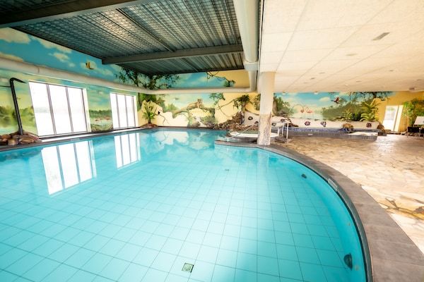 Park - Luxe Lodge met Strandzicht in Well (4)