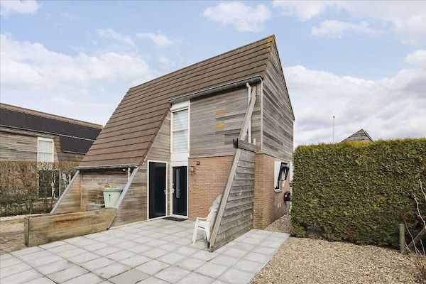 Buitenkant - Vakantiehuis in Grou bij Pikmeer in Grou (1)