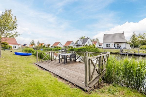 Tuin - Villa in Cadzand-Bad bij Noordzeestrand in Cadzand-Bad (5)