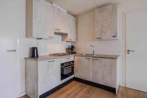 Keuken - Villa in Cadzand-Bad bij Noordzeestrand in Cadzand-Bad (3)