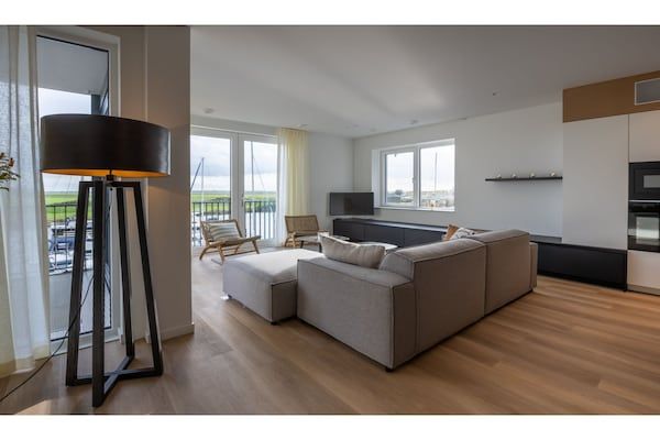 Woonkamer - Loft in Zeeland bij Veerse Meer en Marina in Kamperland (2)