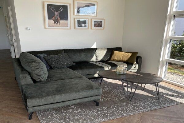 Woonkamer - Modern chalet met vaatwasser in Lathum in Lathum (2)