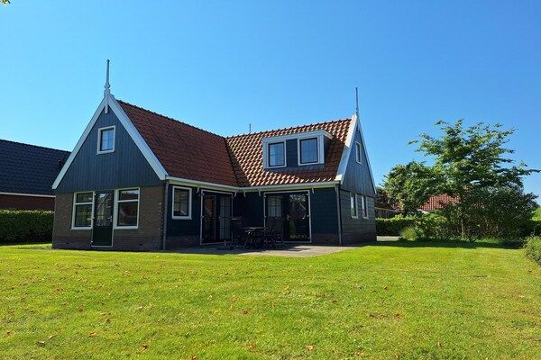 Buitenkant - Charmant Saunahuis Nabij Alkmaar in West-Graftdijk (5)