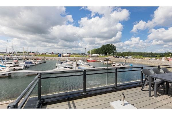 Uitzicht - Appartement bij Sint-Annaland Marina in St. Annaland (5)