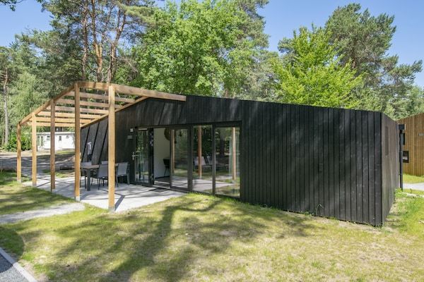 Buitenkant - Chalet nabij Eindhoven met eigen sauna in Mierlo (1)