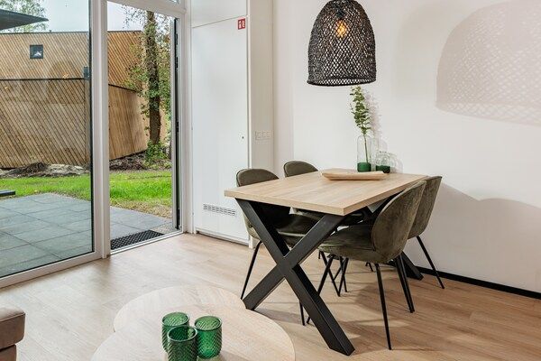 Woonkamer - Luxe Lodge Nabij Schaijk in Schaijk (3)