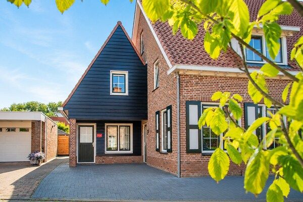 Buitenkant - Vakantiehuis in Domburg bij strand in Domburg (1)
