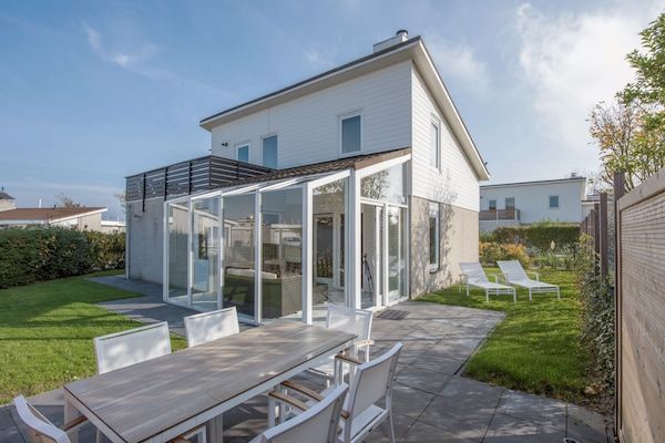 Buitenkant - Vakantiehuis met sauna vlakbij het strand in Kamperland (5)