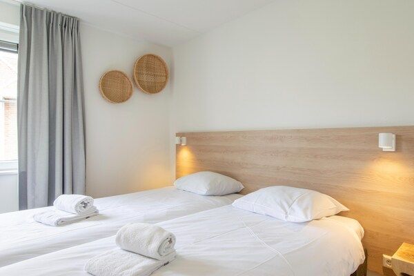 Slaapkamer - Villa in Cadzand-Bad bij Noordzeestrand in Cadzand-Bad (4)