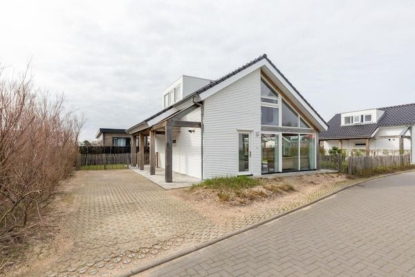 Buitenkant - Vakantiehuis in Renesse bij het Strand in Renesse (1)