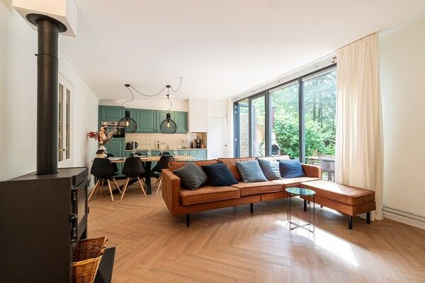 Woonkamer - Vakantiehuis in Zelhem met Hottub & Bos in Zelhem (2)