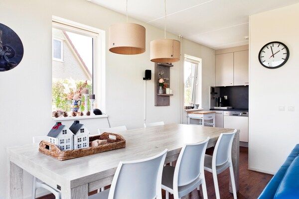 Eetkamer - Vakantiehuis in Groningen met zwembad in Groningen (2)