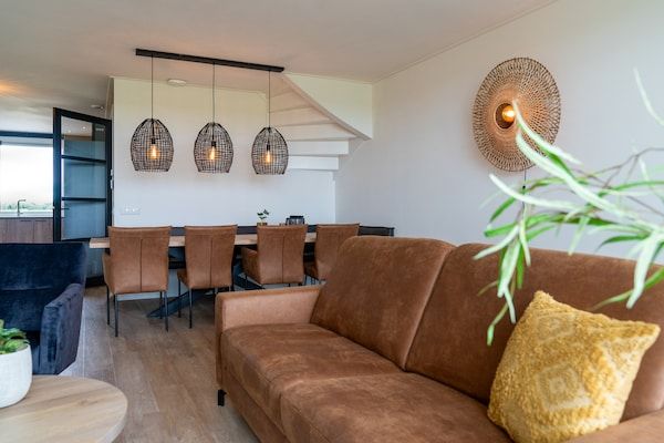 Woonkamer - Groepsreis in Friesland in Leons (2)