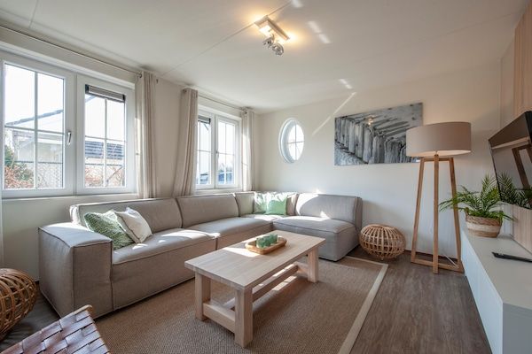 Woonkamer - Villa in Cadzand-Bad bij Noordzeestrand in Cadzand-Bad (2)