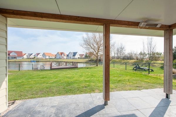 Terras - Villa in Cadzand-Bad bij Noordzeestrand in Cadzand-Bad (5)