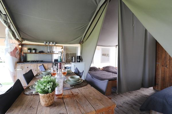 Woonkamer - Safaritent, Friesland in Twijzel (2)