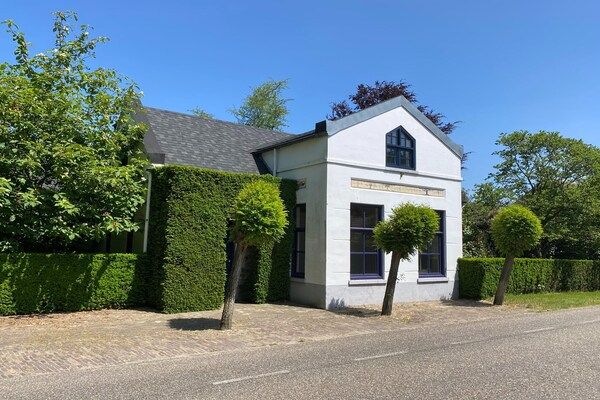 Buitenkant - Dorpswoning in Leende bij Sterrenrestaurant in Leende (4)