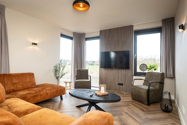 Woonkamer - Vakantiehuis op Texel met eigen terras in De Cocksdorp (5)