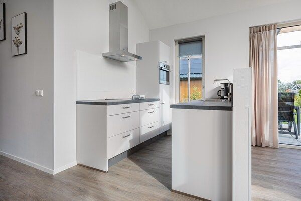 Keuken - Zonnige villa met tuinpatio in Tynaarlo (4)