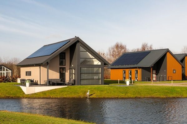 Buitenkant - Rustige villa voor 6 gasten met patio in Tynaarlo (1)