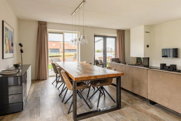 Eetkamer - Vakantiehuis in Langelille nabij het meer in Langelille (4)