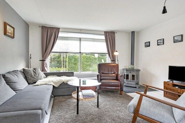 Woonkamer - Huijsmans Verhuur Type C Plus Alexanderpark 10 in Ouddorp (2)