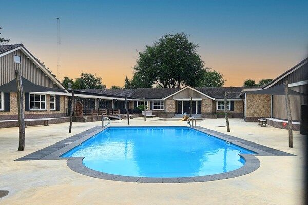 PoolOfHouse - Bamboe Vakantiehuis op de Veluwe in Voorthuizen (2)