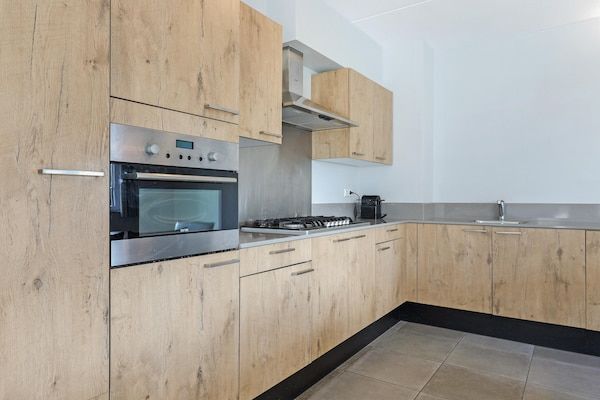 Keuken - Vakantiehuis in Zeeland bij Noordzeestrand in Nieuwvliet (4)