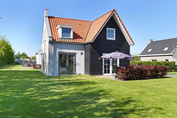 Buitenkant - Vakantiehuis in Zeeland bij Noordzeestrand in Nieuwvliet (3)