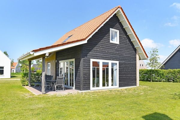 Buitenkant - Saunaverblijf vlakbij de zee in Nieuwvliet (1)