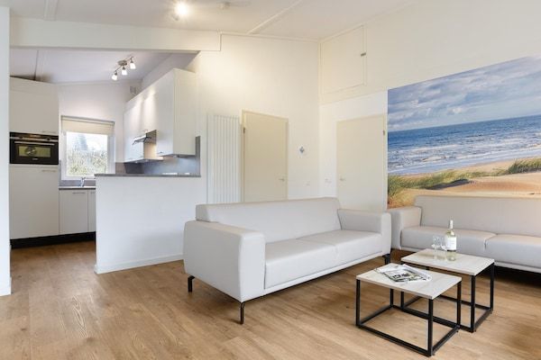 Woonkamer - Huisdiervriendelijke vakantie in Brouwershaven (5)