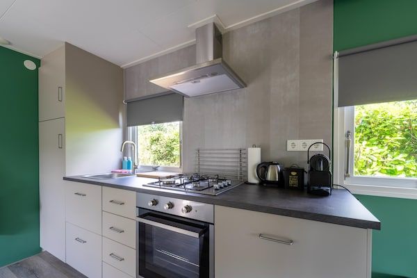 Keuken - Chalet in Stegeren bij heidevelden in Stegeren (2)